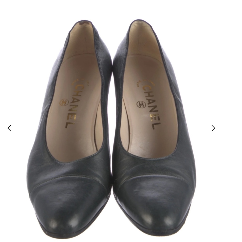 VINTAGE CHANEL HEELS SIZE 8